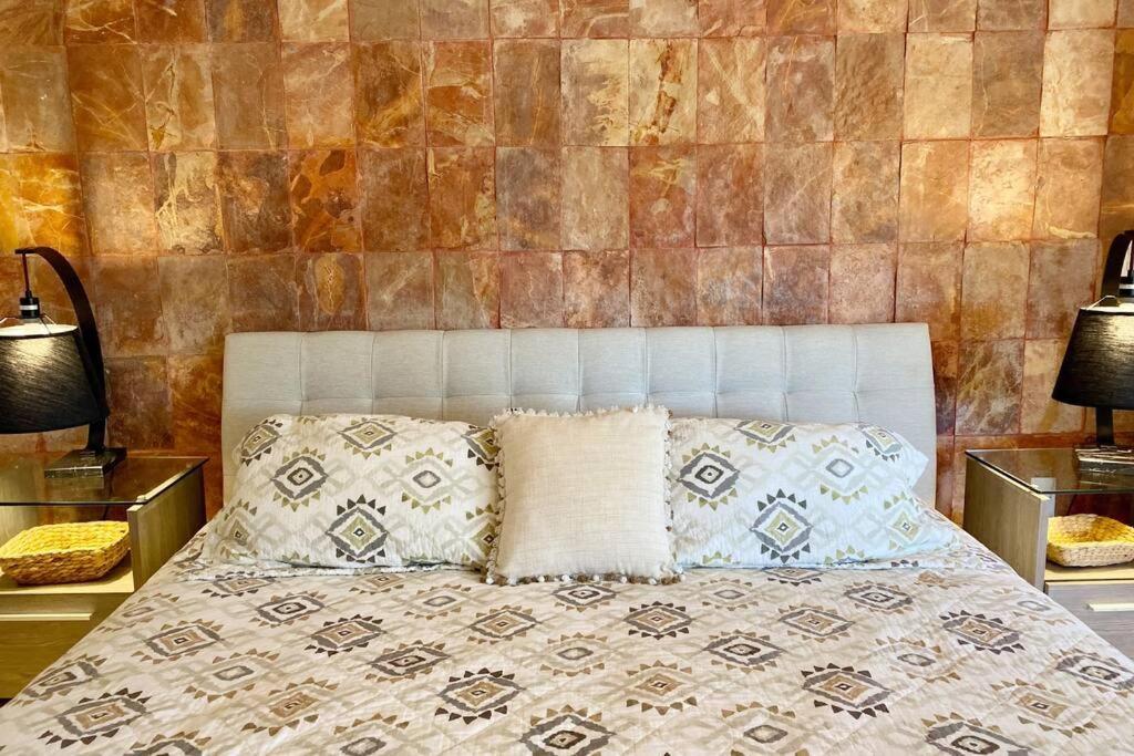 Charming Lagoon Front Villa By Casa Paraiso كانكون المظهر الخارجي الصورة